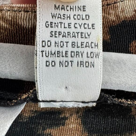 Chicos Travelers Top Womens 3 XL/16 Brown Animal Print Scoop Neck 3/4 Sleeve - Picture 12 of 12